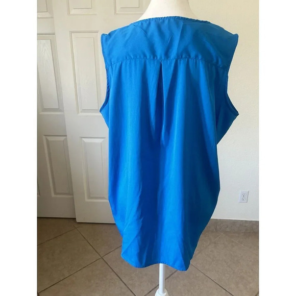 Jennifer and Grace Women's Sleeveless Button Blouse pockets  blue size 1X - Picture 4 of 12